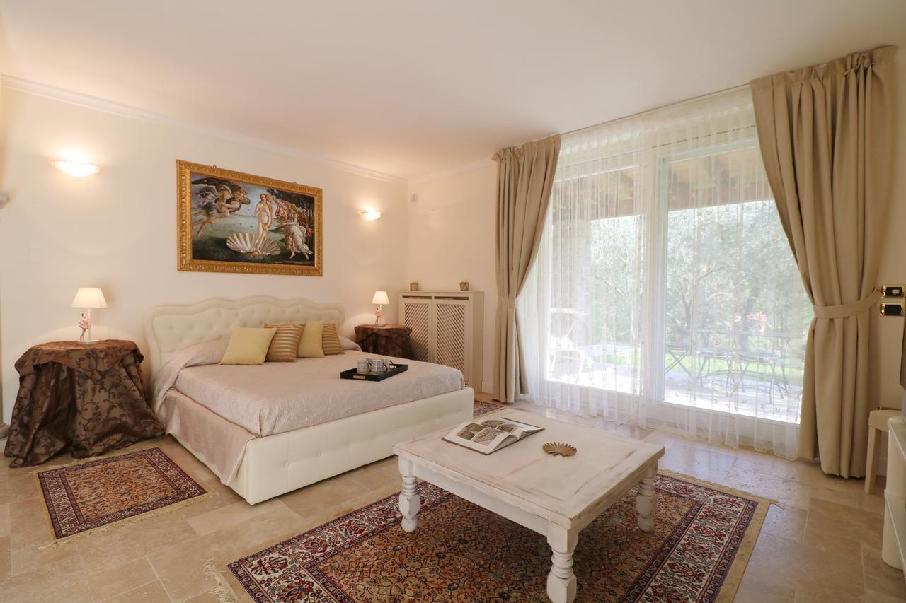 La Cascata Negli Ulivi Bed & Breakfast Toscolano Maderno Eksteriør bilde